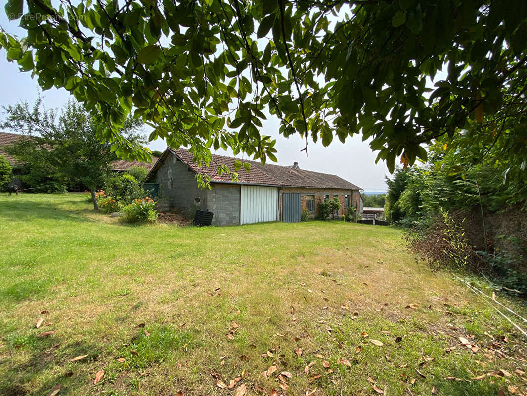 Maison à LADIGNAC-LE-LONG