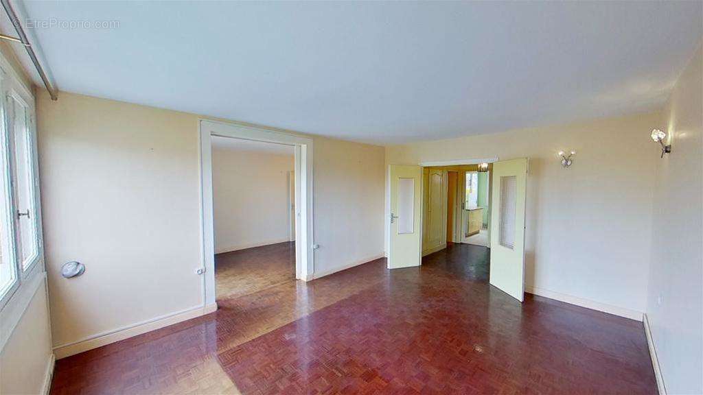 Appartement à COMPIEGNE