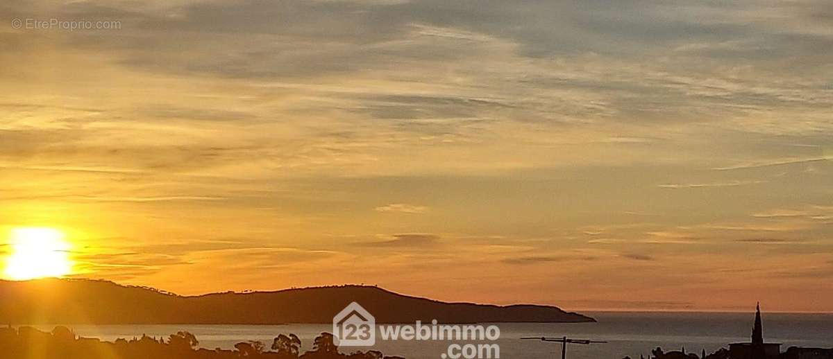 Au levé du soleil, vue de la terrasse - Appartement à CAVALAIRE-SUR-MER