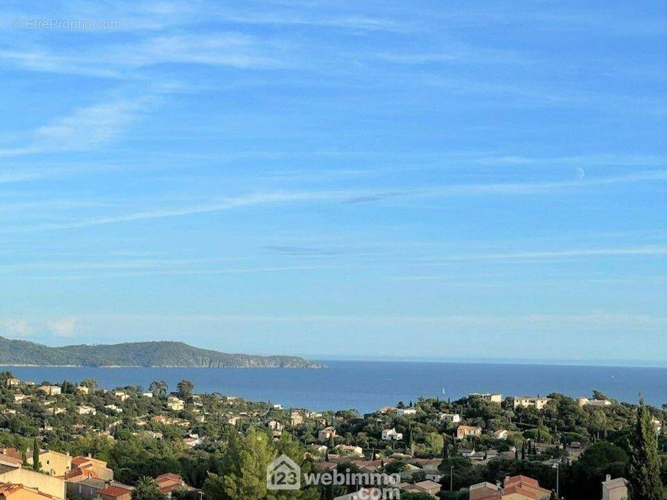 Dans une résidence avec piscine, bien entretenue, belle vue mer - Appartement à CAVALAIRE-SUR-MER