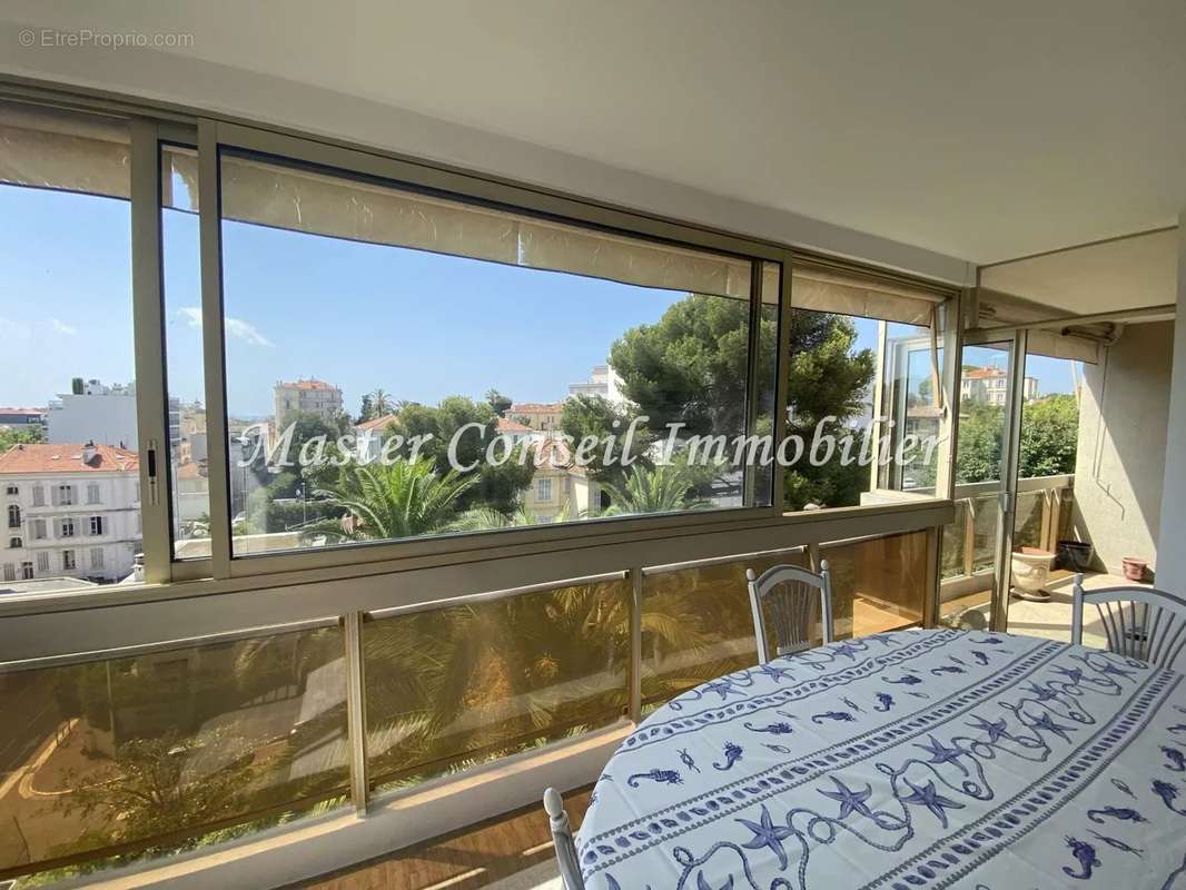 Appartement à CANNES