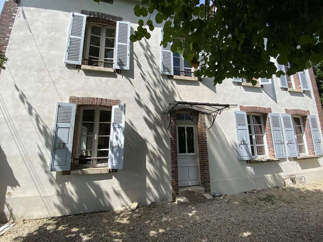 Maison à JOIGNY