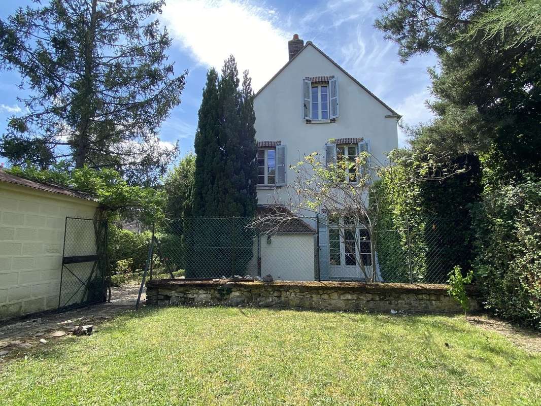 Maison à JOIGNY