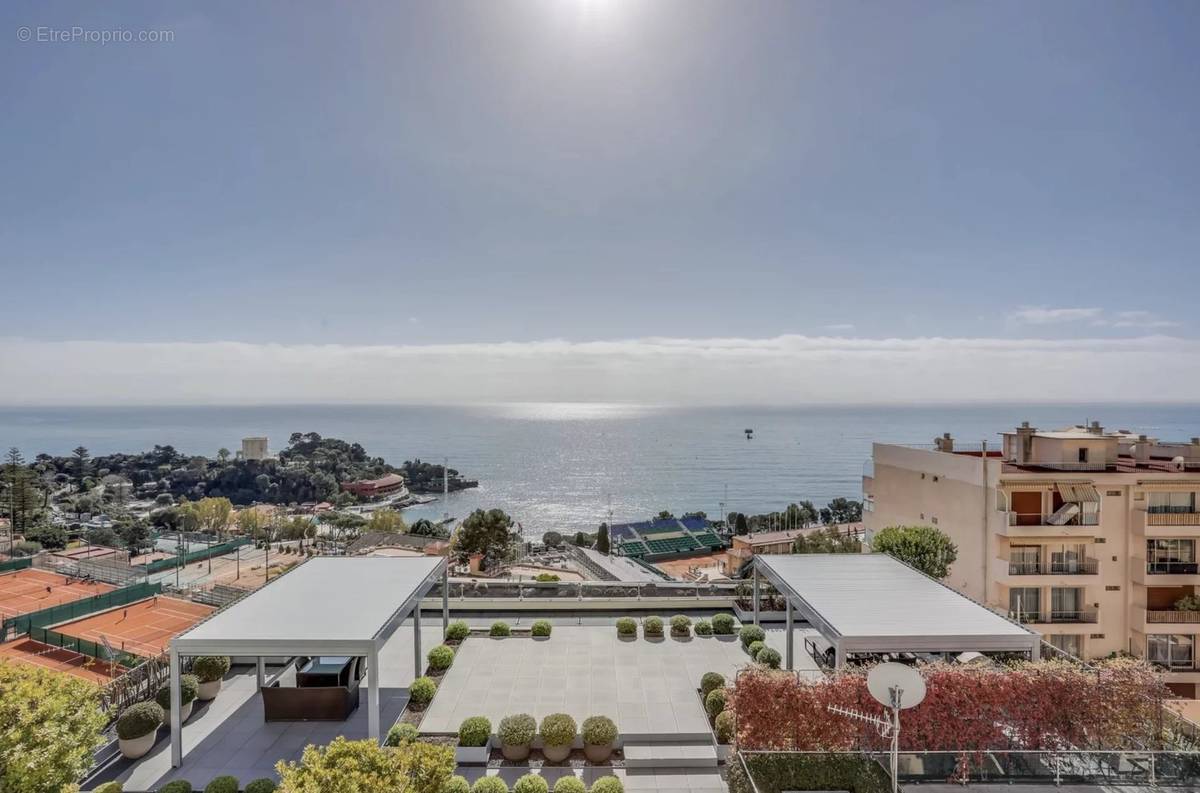 Appartement à ROQUEBRUNE-CAP-MARTIN