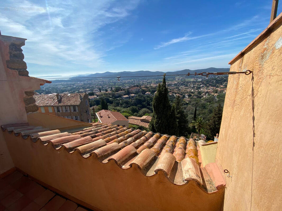 Maison à BORMES-LES-MIMOSAS