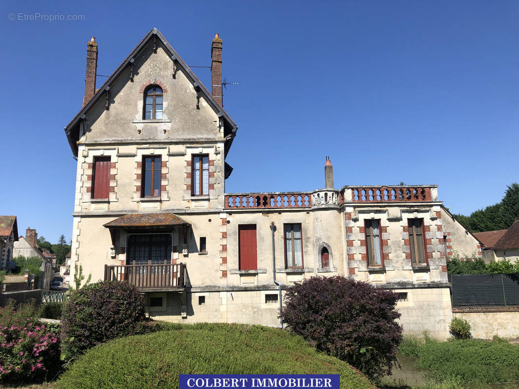 Maison à AUXERRE