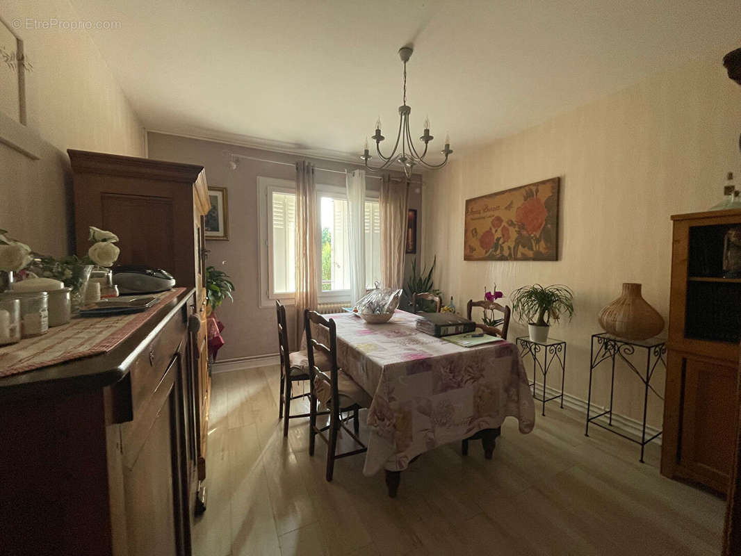 Appartement à VARENNES-SUR-ALLIER