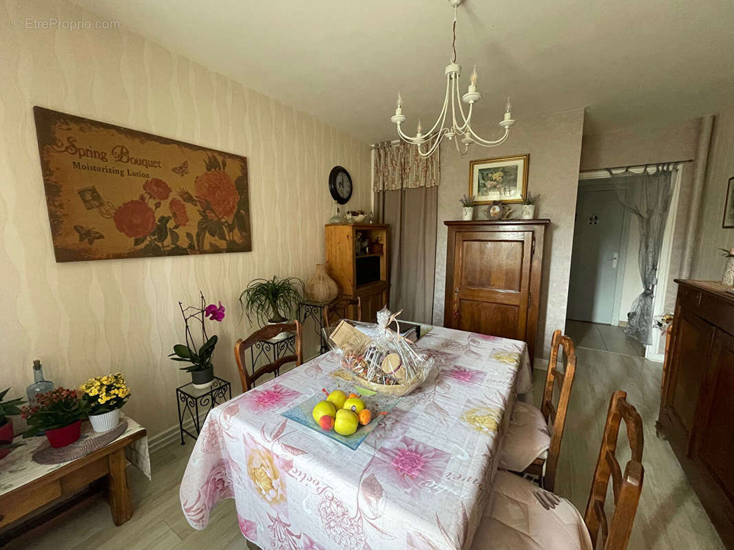 Appartement à VARENNES-SUR-ALLIER