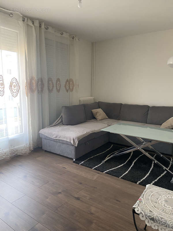 Appartement à HEROUVILLE-SAINT-CLAIR