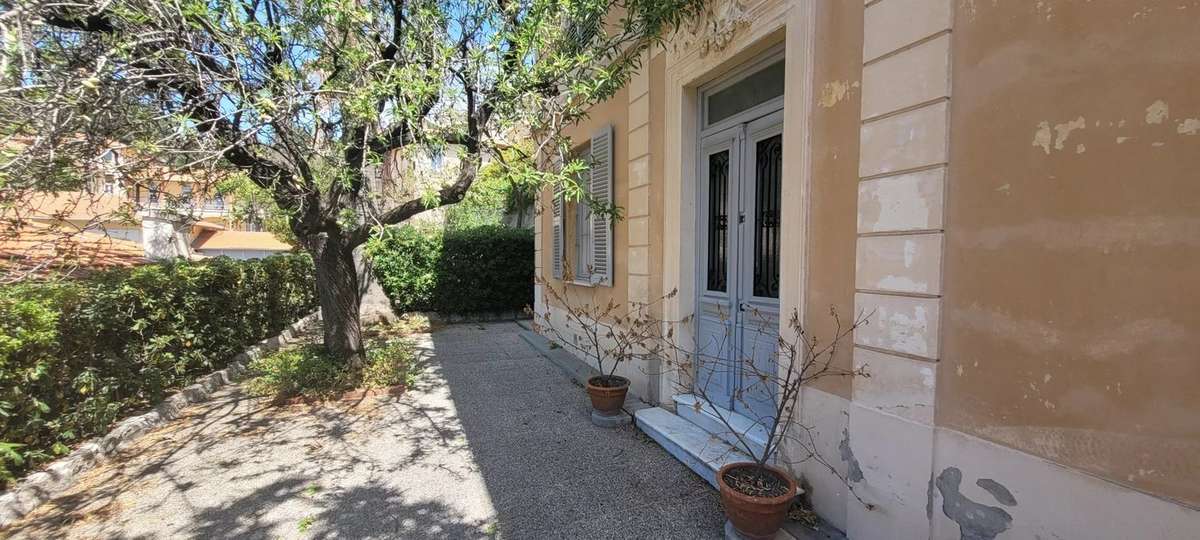 Maison à MENTON