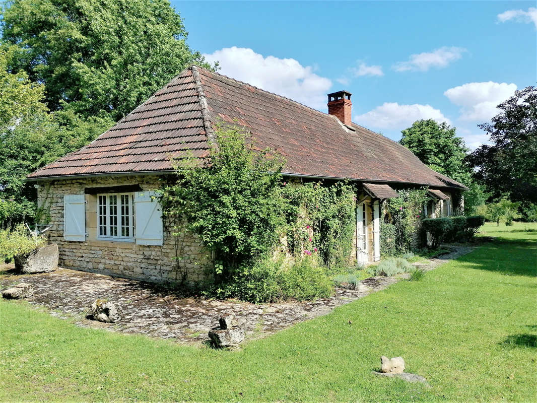 Maison à LES EYZIES-DE-TAYAC-SIREUIL