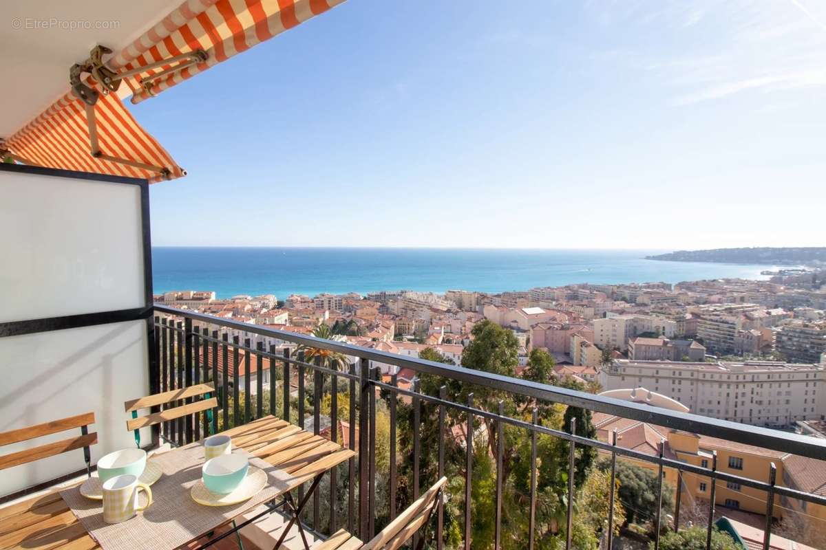 Appartement à MENTON