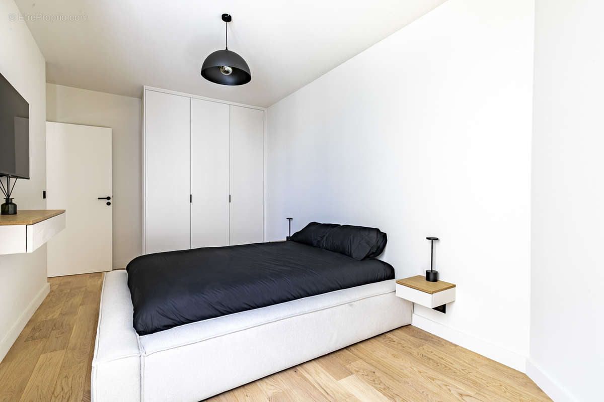 Appartement à PARIS-7E