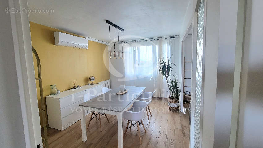 Appartement à ROMANS-SUR-ISERE