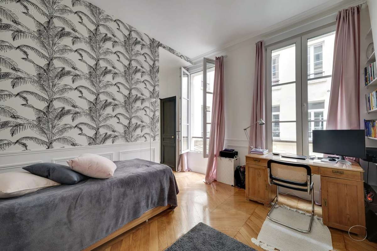 Appartement à PARIS-9E