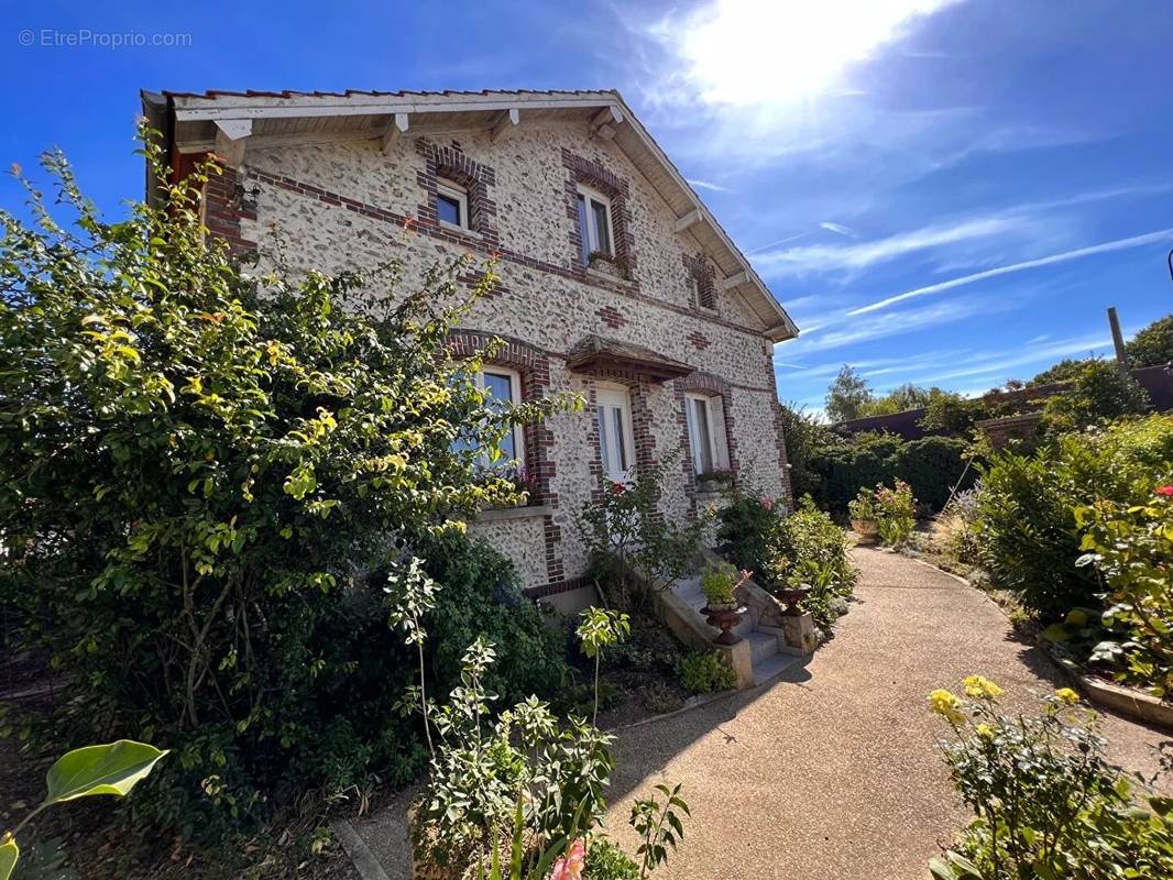 Maison à PACY-SUR-EURE