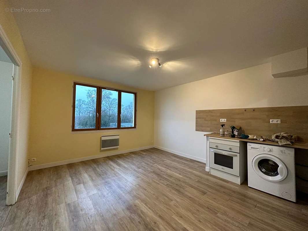 Appartement à BERCHERES-SUR-VESGRE