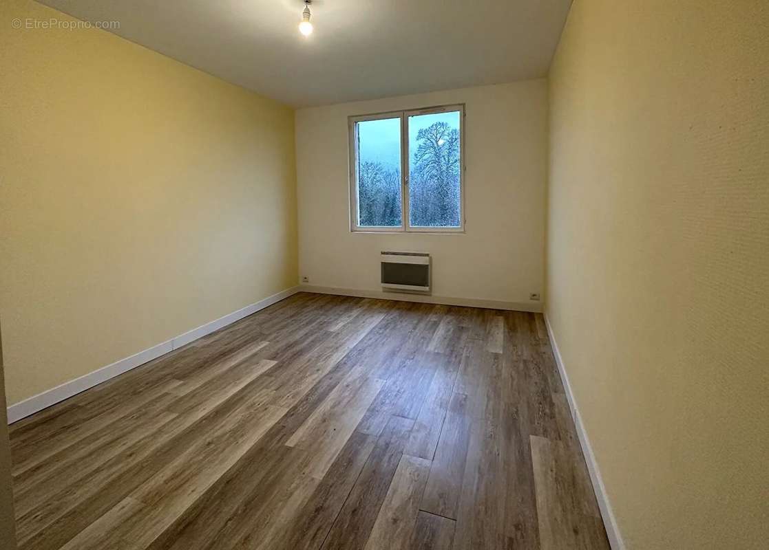 Appartement à BERCHERES-SUR-VESGRE