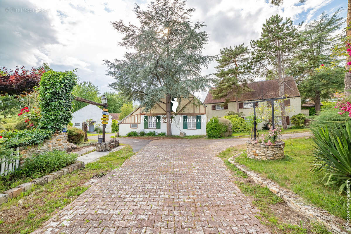 Maison à COULOMMIERS