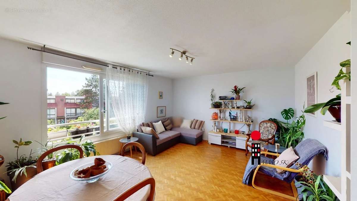 Appartement à FONTAINES-SUR-SAONE