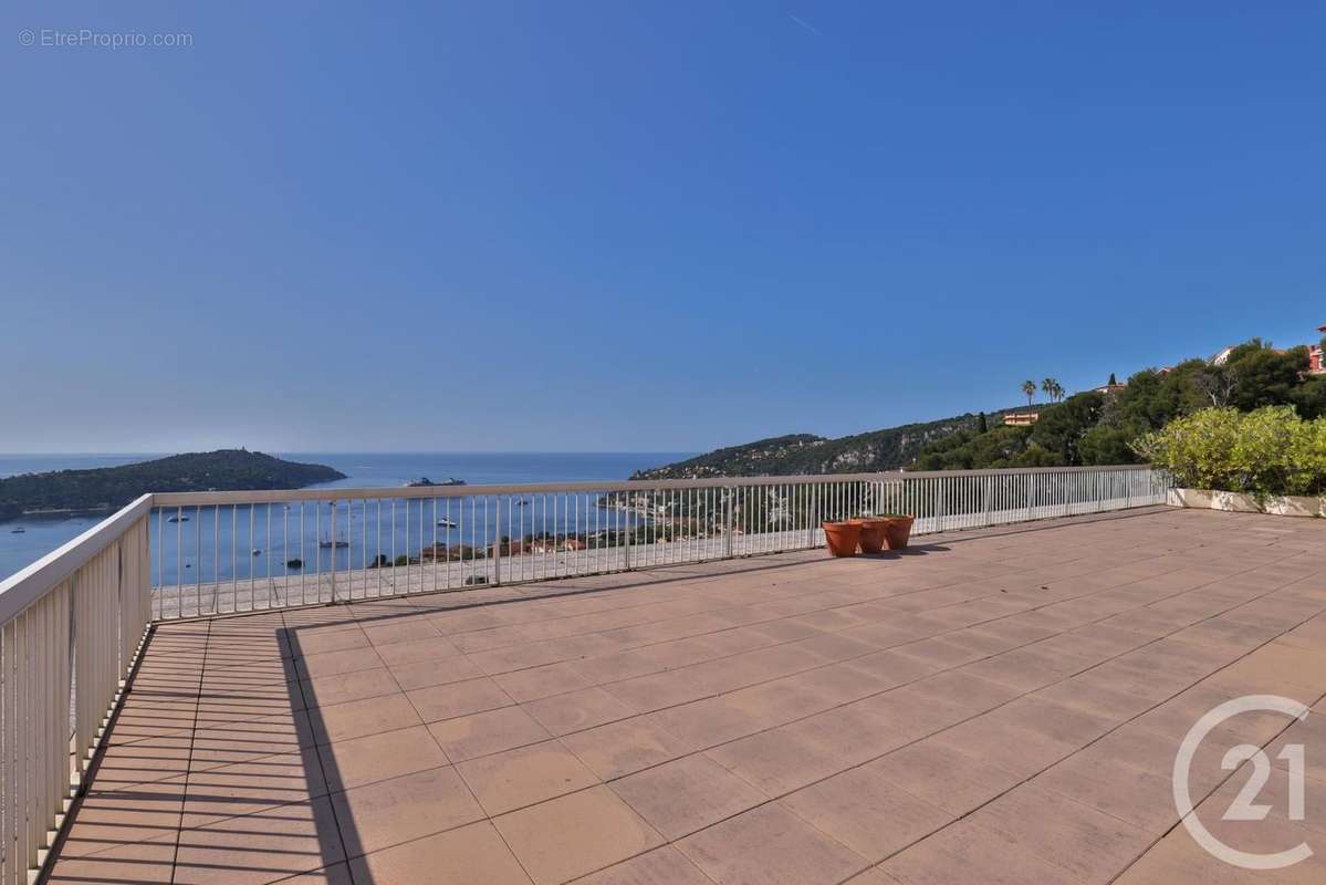 Appartement à VILLEFRANCHE-SUR-MER