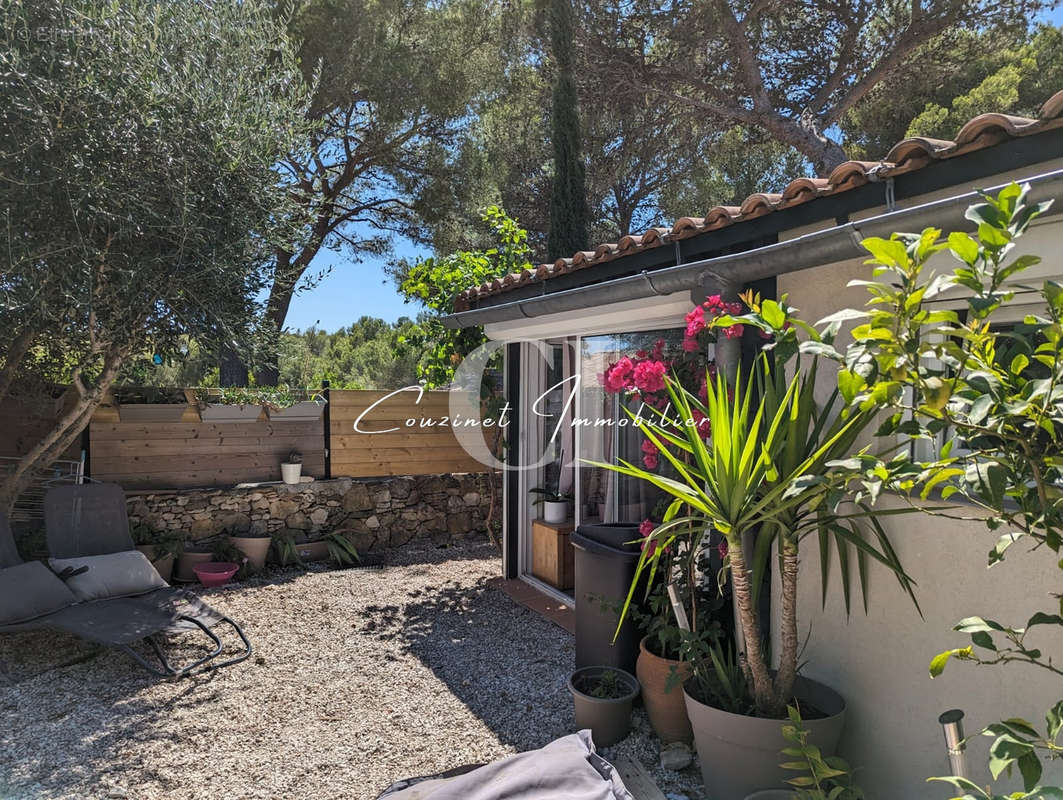 Maison à LE CASTELLET