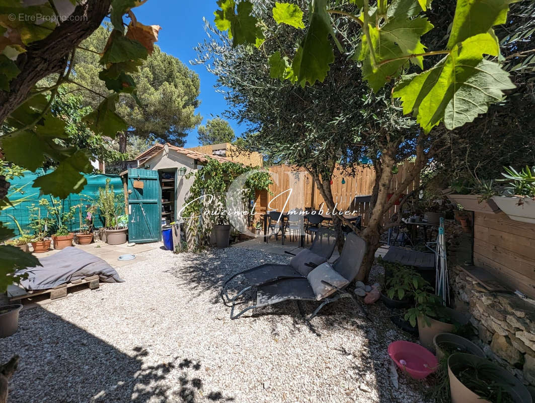 Maison à LE CASTELLET