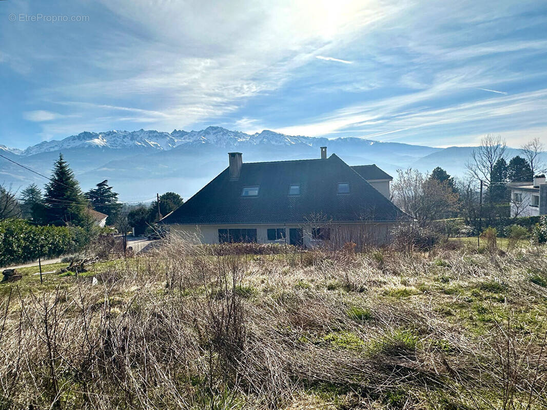 Terrain à SAINT-ISMIER