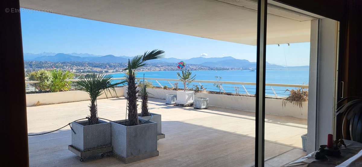 Appartement à VILLENEUVE-LOUBET