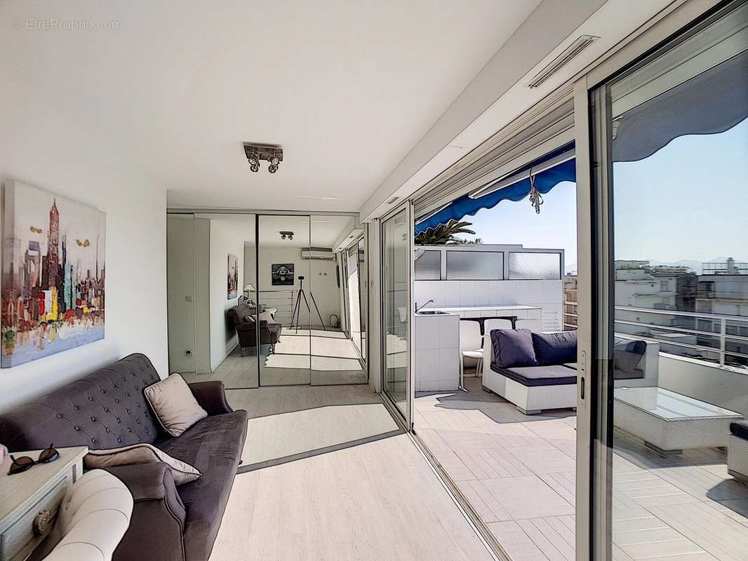 Appartement à CANNES