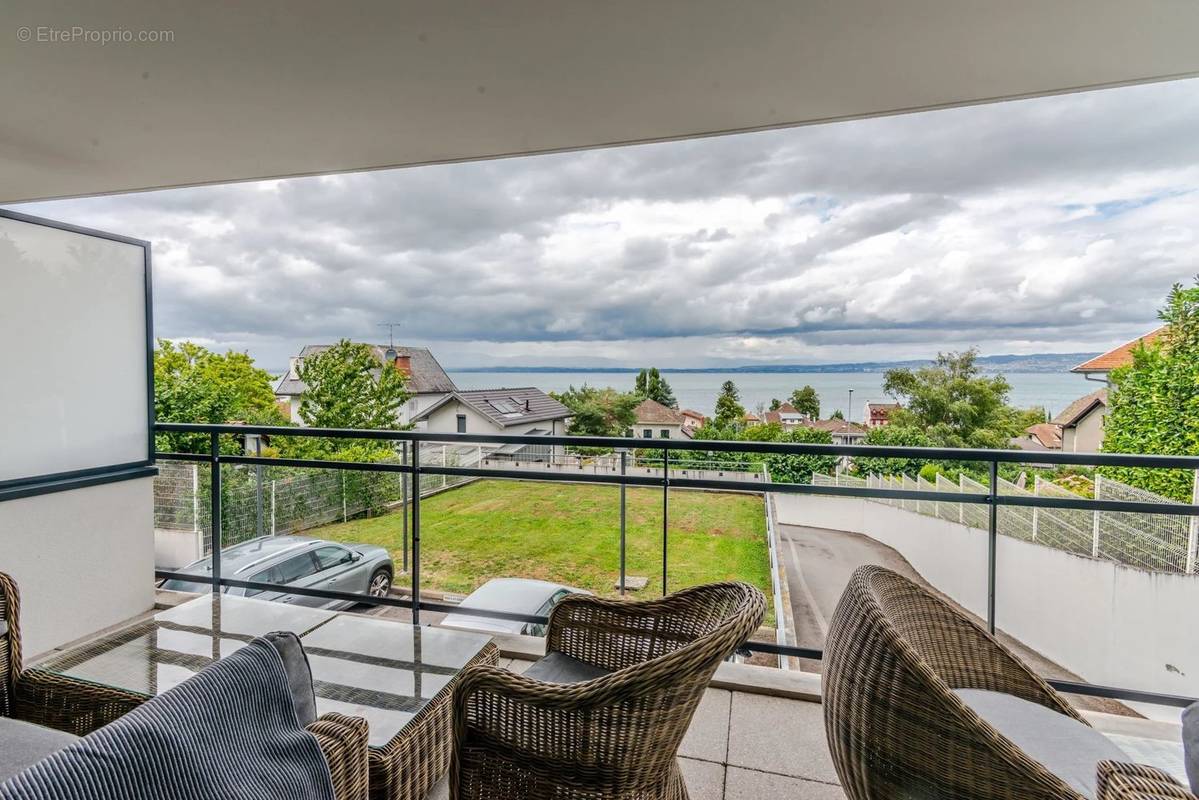 Appartement à EVIAN-LES-BAINS