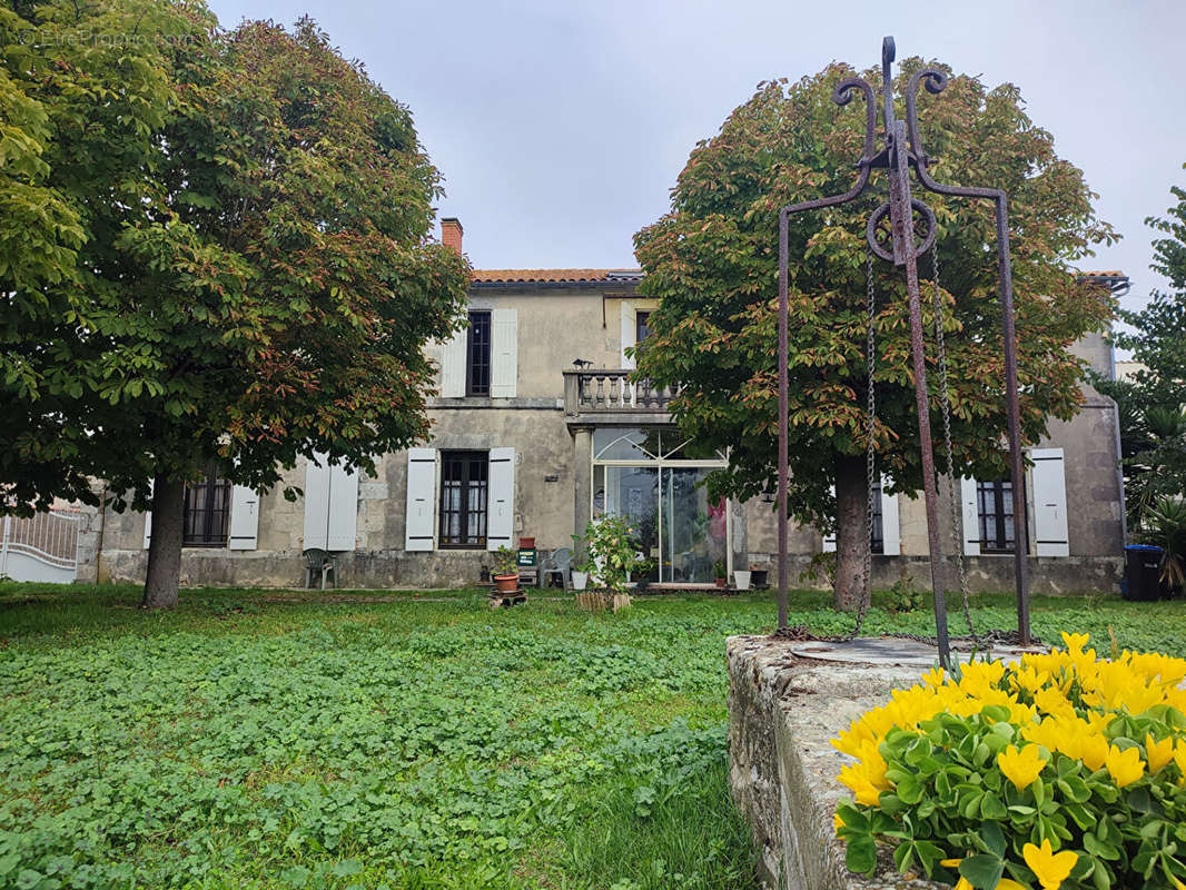 Maison à YVES