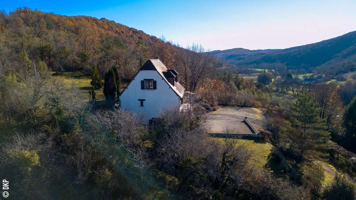 Maison à SALIGNAC-EYVIGUES