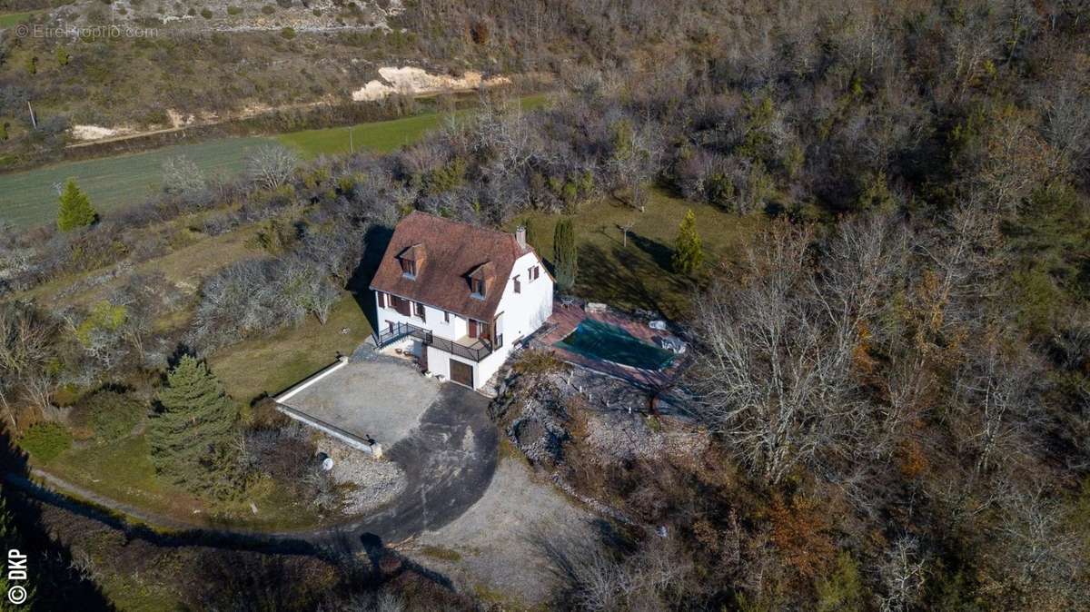 Maison à SALIGNAC-EYVIGUES