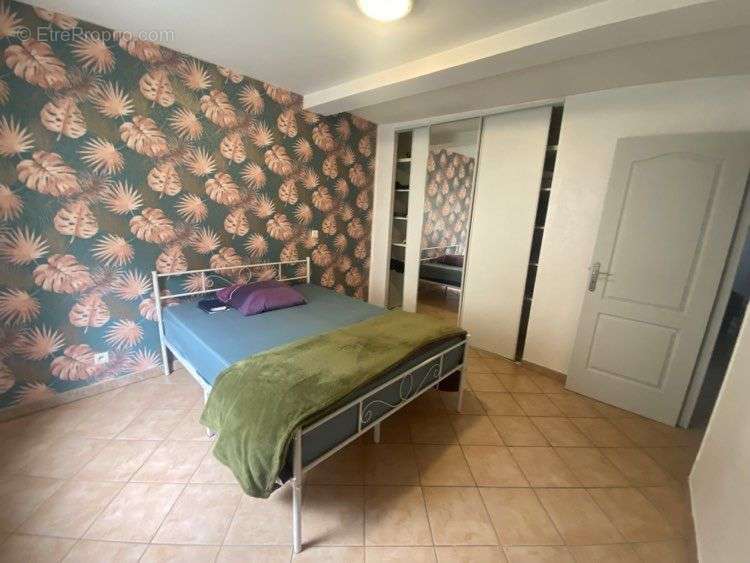 Appartement à CAZERES