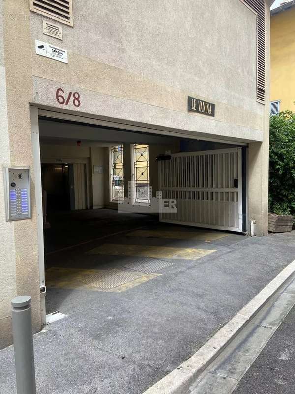 Parking à NICE