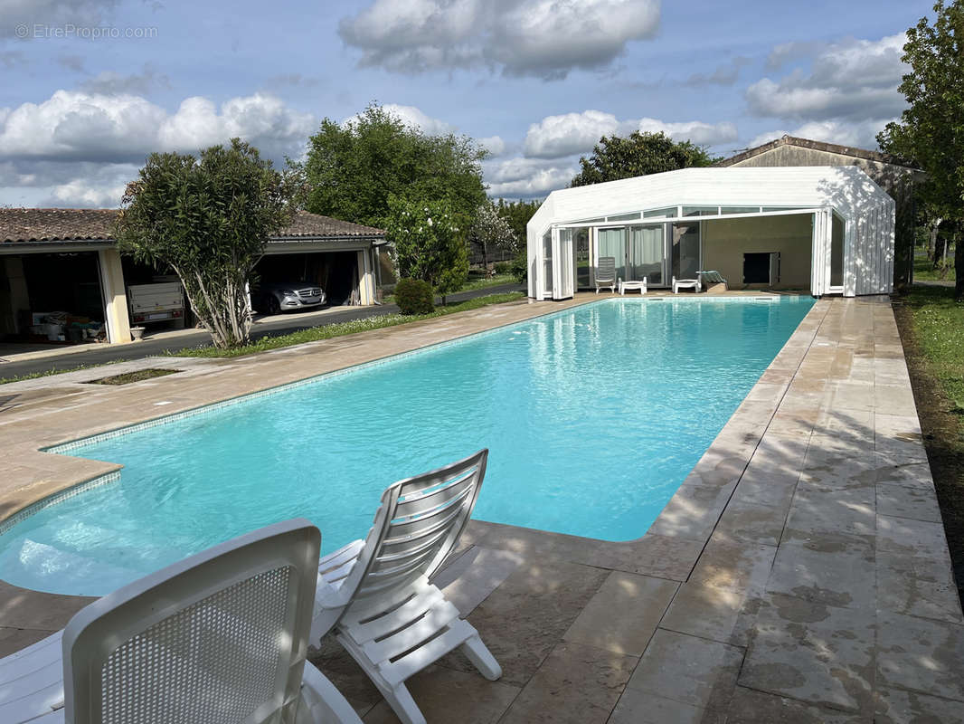 Maison à SAINT-EMILION