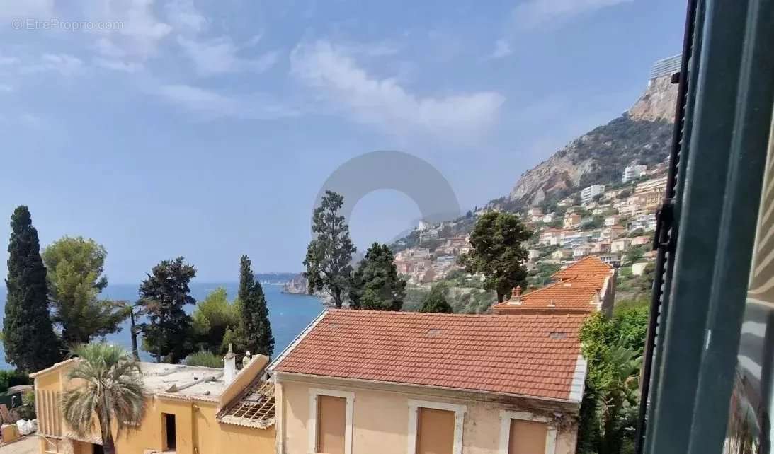 Appartement à ROQUEBRUNE-CAP-MARTIN