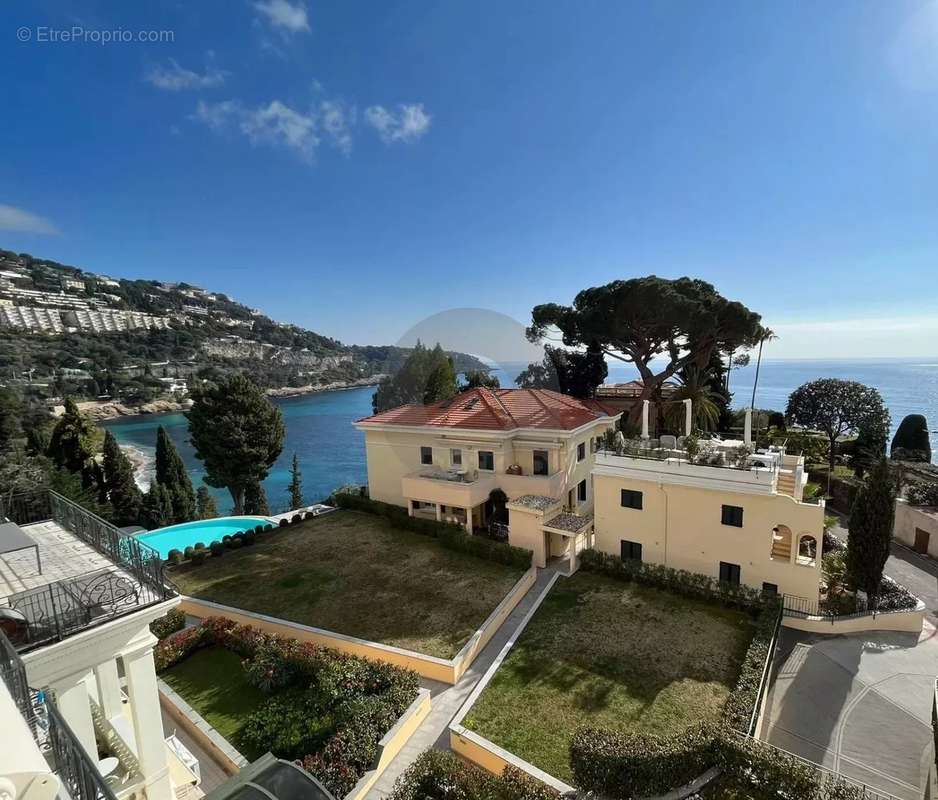 Appartement à ROQUEBRUNE-CAP-MARTIN