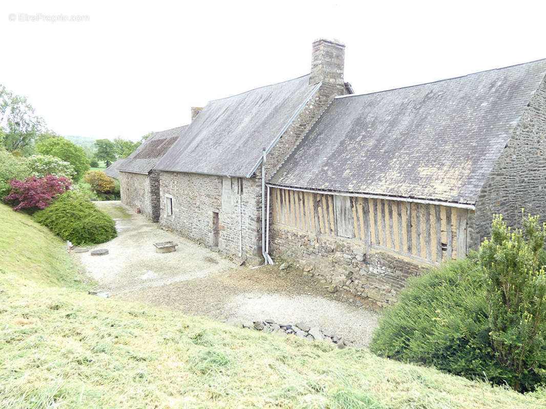 Maison à BARENTON