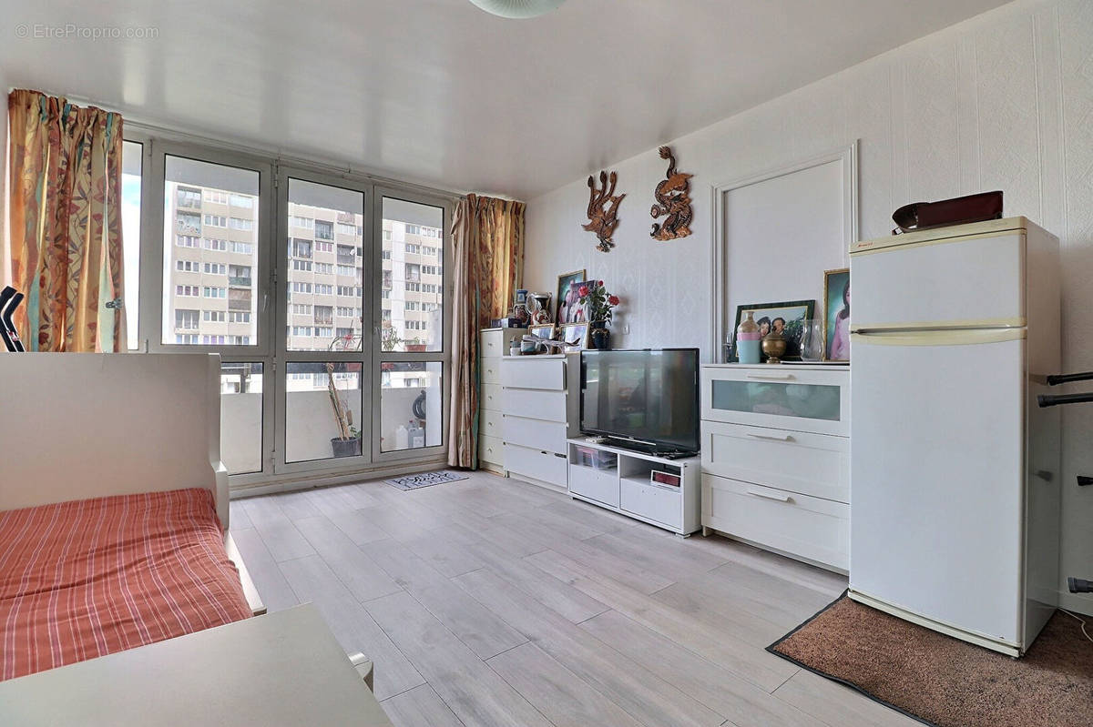 Appartement à AUBERVILLIERS