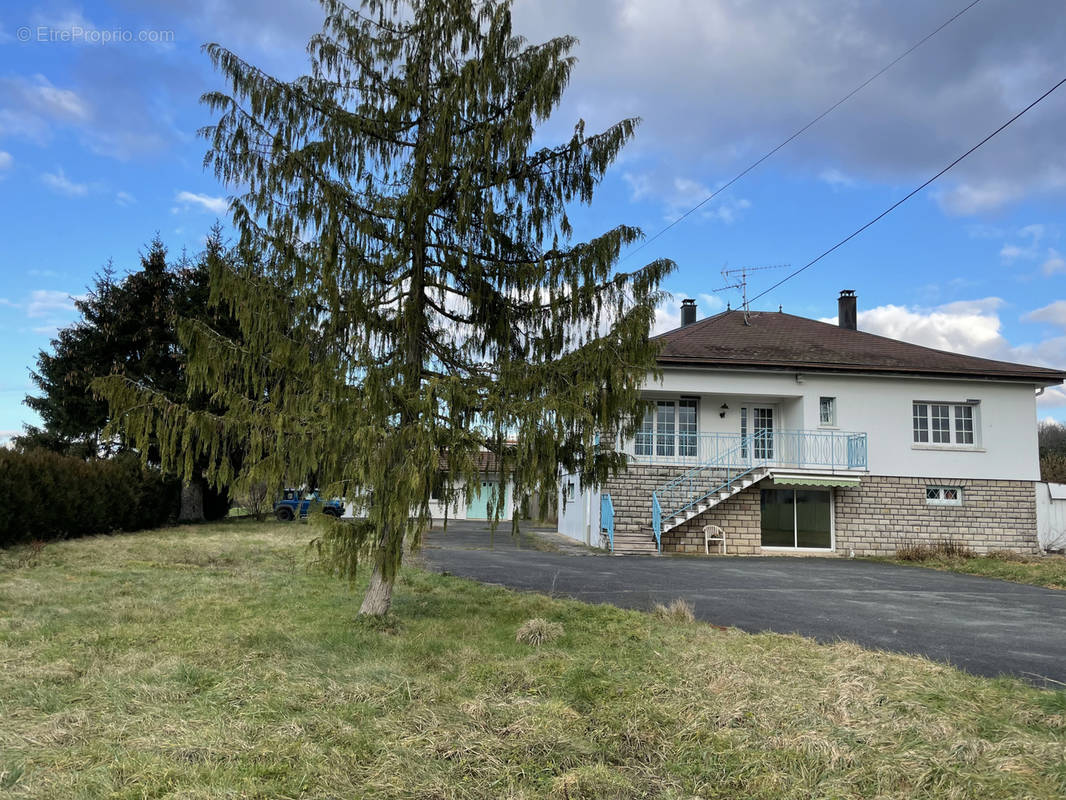 Maison à LUXEUIL-LES-BAINS