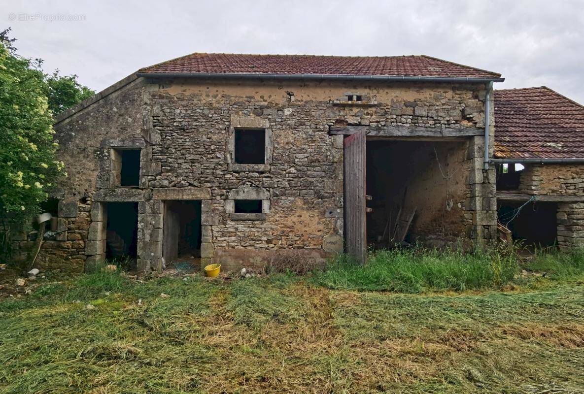 Maison à SAINT-REVERIEN