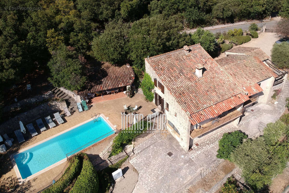 Maison à TOURRETTES-SUR-LOUP