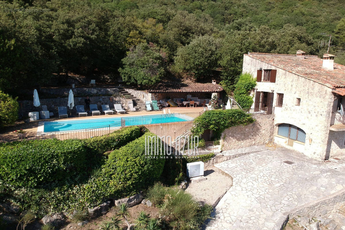 Maison à TOURRETTES-SUR-LOUP