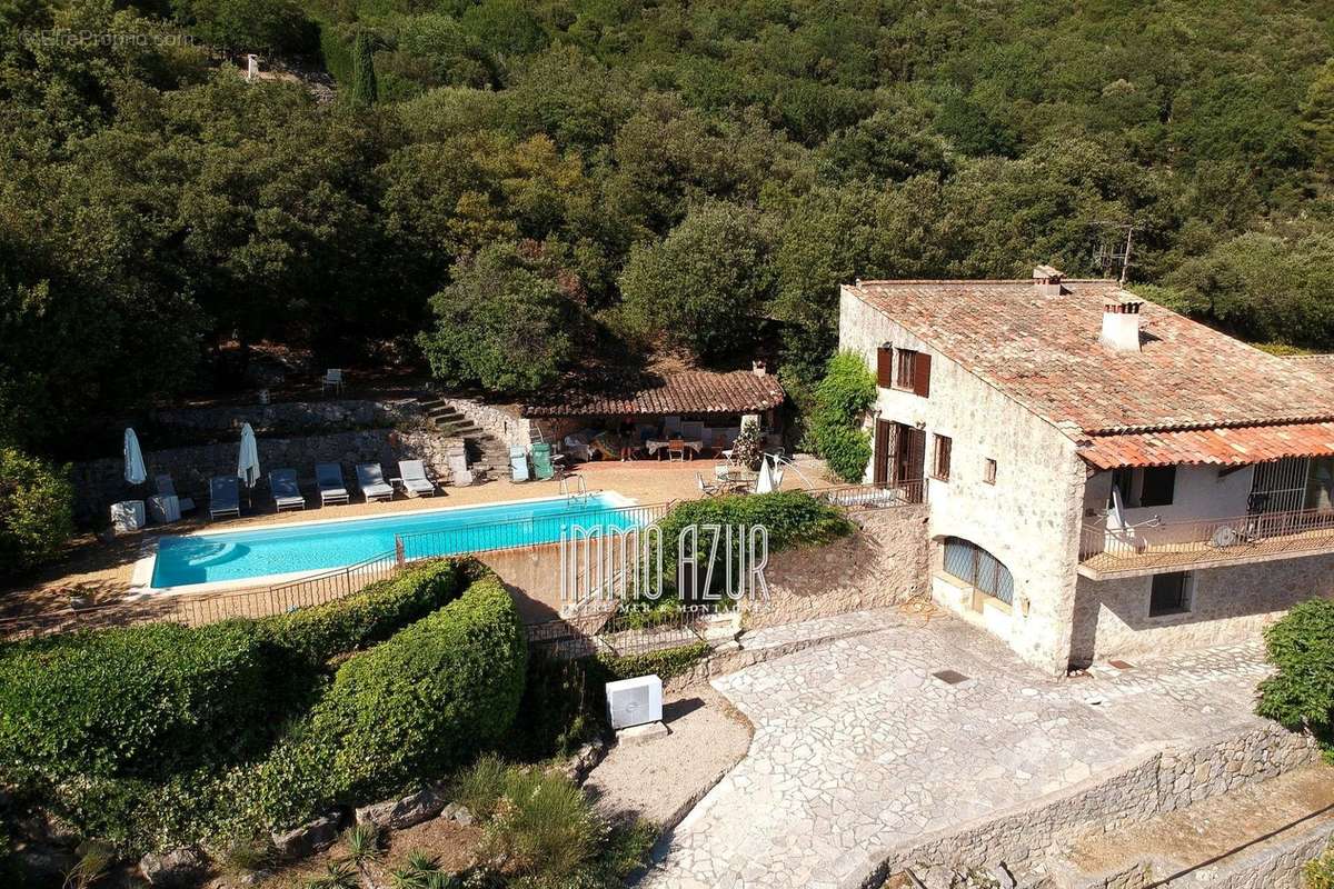 Maison à TOURRETTES-SUR-LOUP