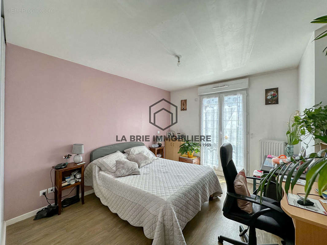 Appartement à VILLECRESNES