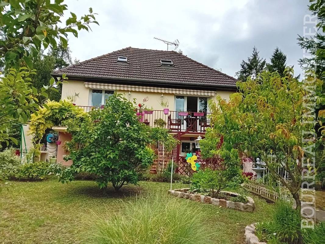 Maison à VILLEVALLIER