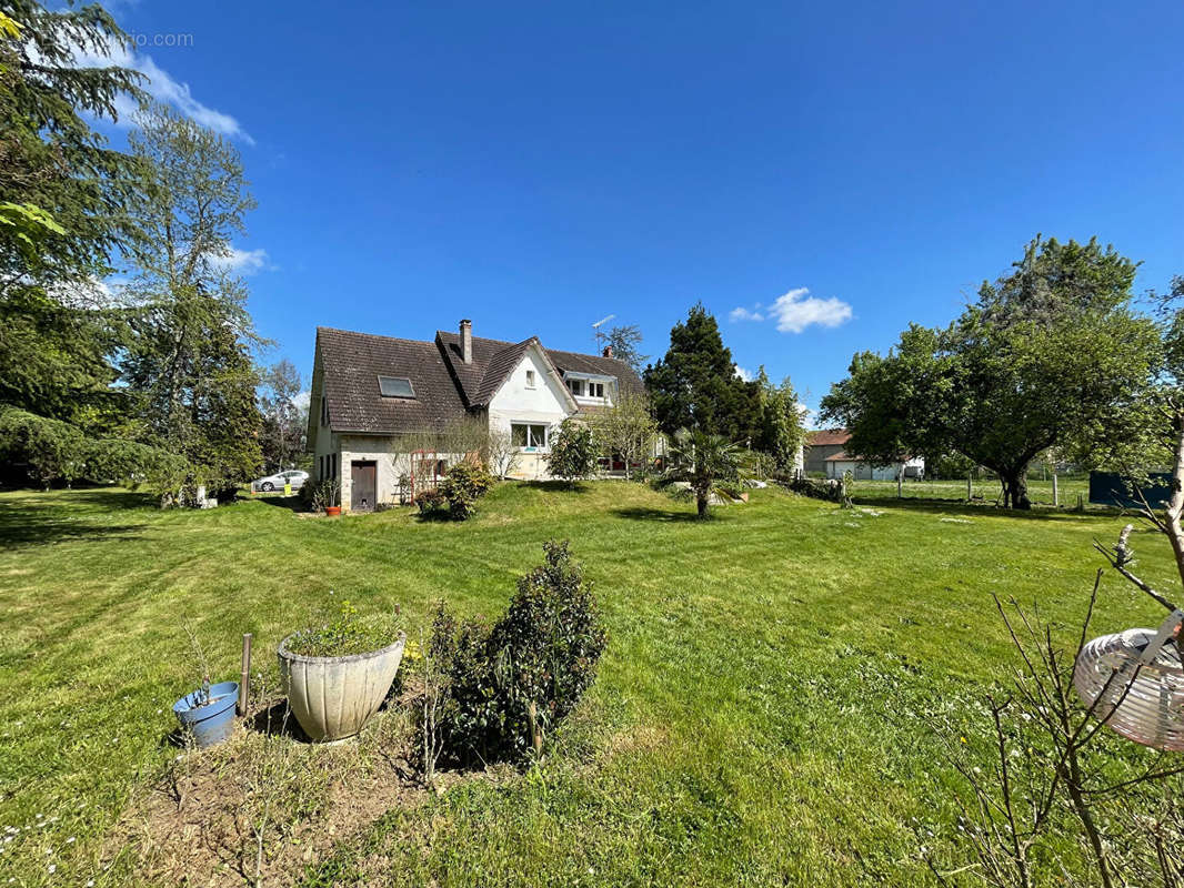 Maison à COSNE-COURS-SUR-LOIRE