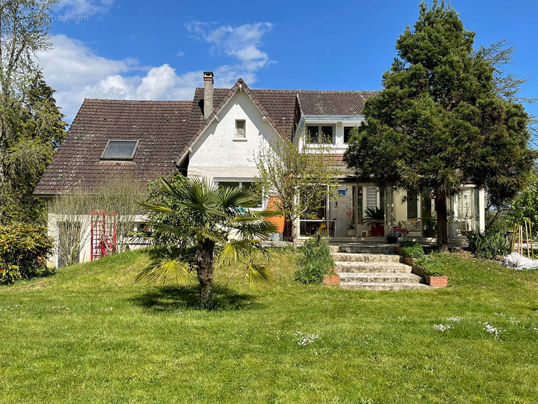 Maison à COSNE-COURS-SUR-LOIRE